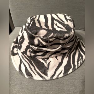Lack of Color Australia Zebra Bucket Hat